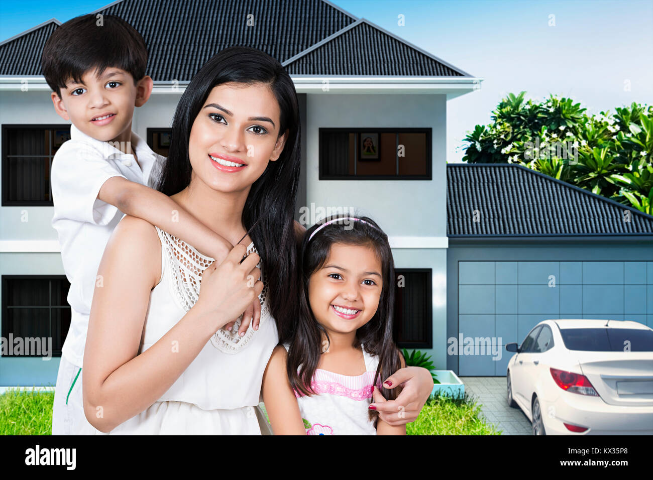 Glückliche Mutter und Kinder lieben Zusammen außerhalb Vor-Ort-Service Stockfoto