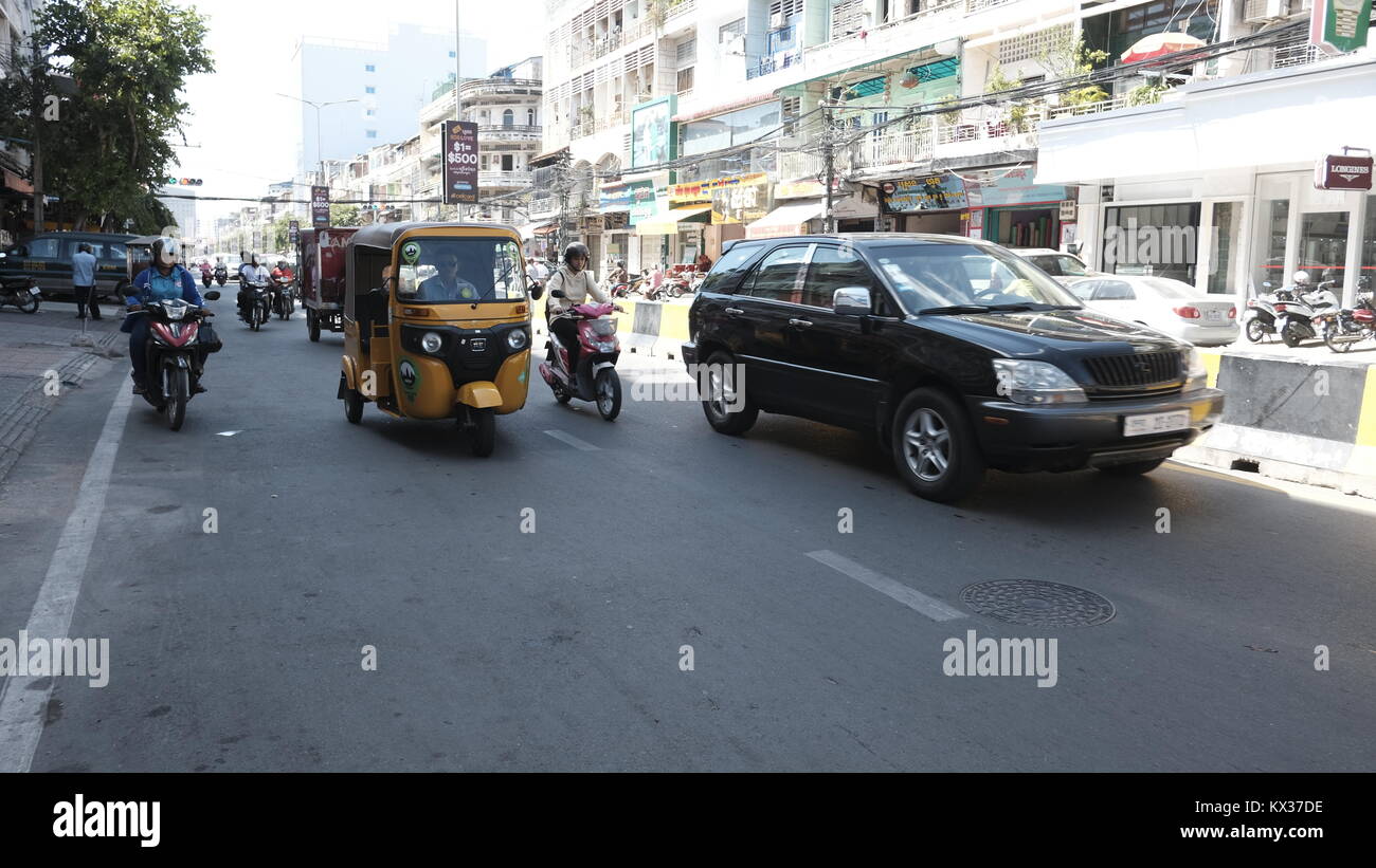 Charles de Gaulle Boulevard Verkehr Straße Szenen Phnom Penh Kambodscha Südostasien jan 2018 Stockfoto