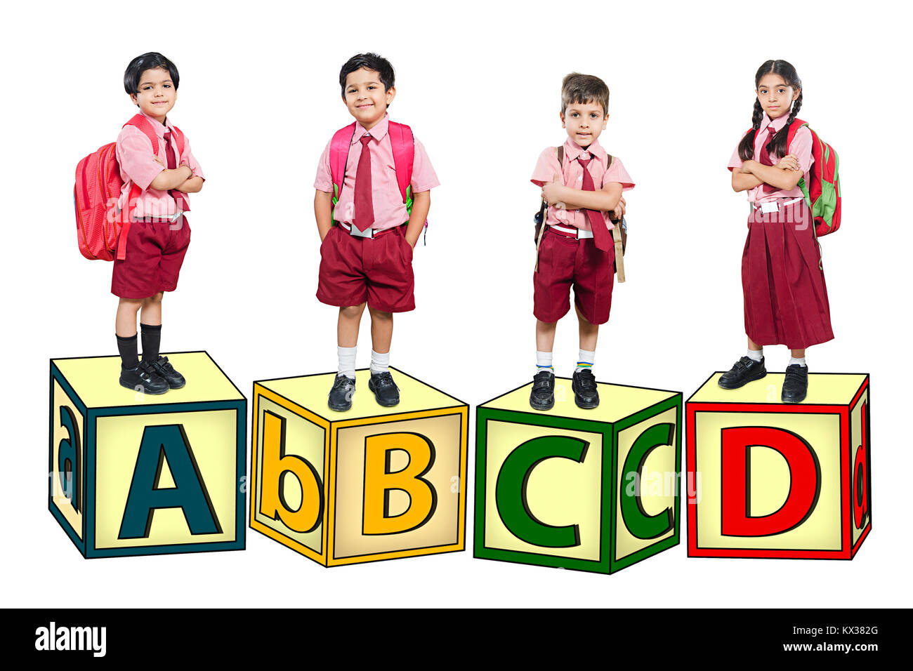 Indian School Kinder Schüler Mitschüler Standing Block s Alphabet Studio Shot Stockfoto