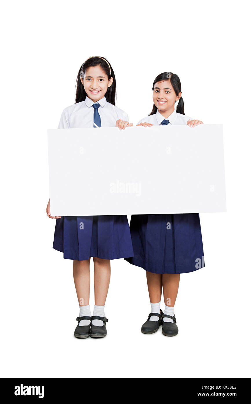 2 indische Junge Mädchen Freund Mitschüler, Message Board Stockfoto