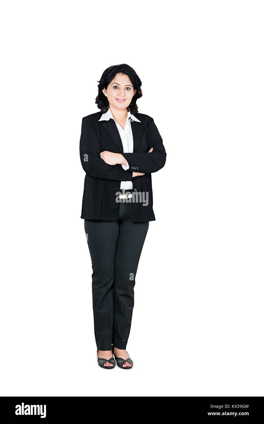 Indische Business Woman Arbeitgeber mit verschränkten Armen stehend Stockfoto