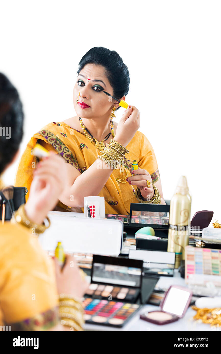 Indische Marathi Frau Anziehen Beauty Make Up Fashion Stockfoto