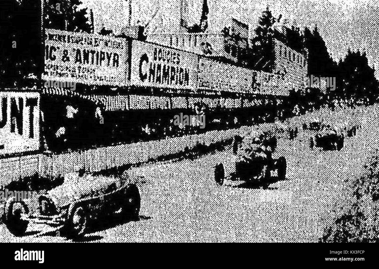 Départ du Grand Prix de Belgique 1935 (Le Portel et Chiron en Tête) Stockfoto