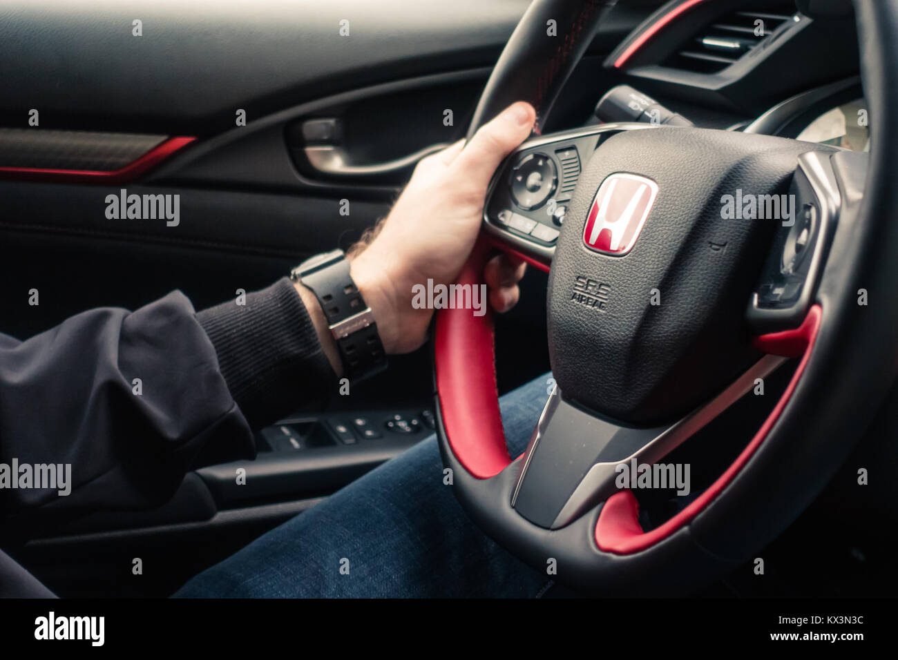 Honda Civic Type R Innenausstattung Lenkrad Konsole Dezember 2018  Stockfotografie - Alamy