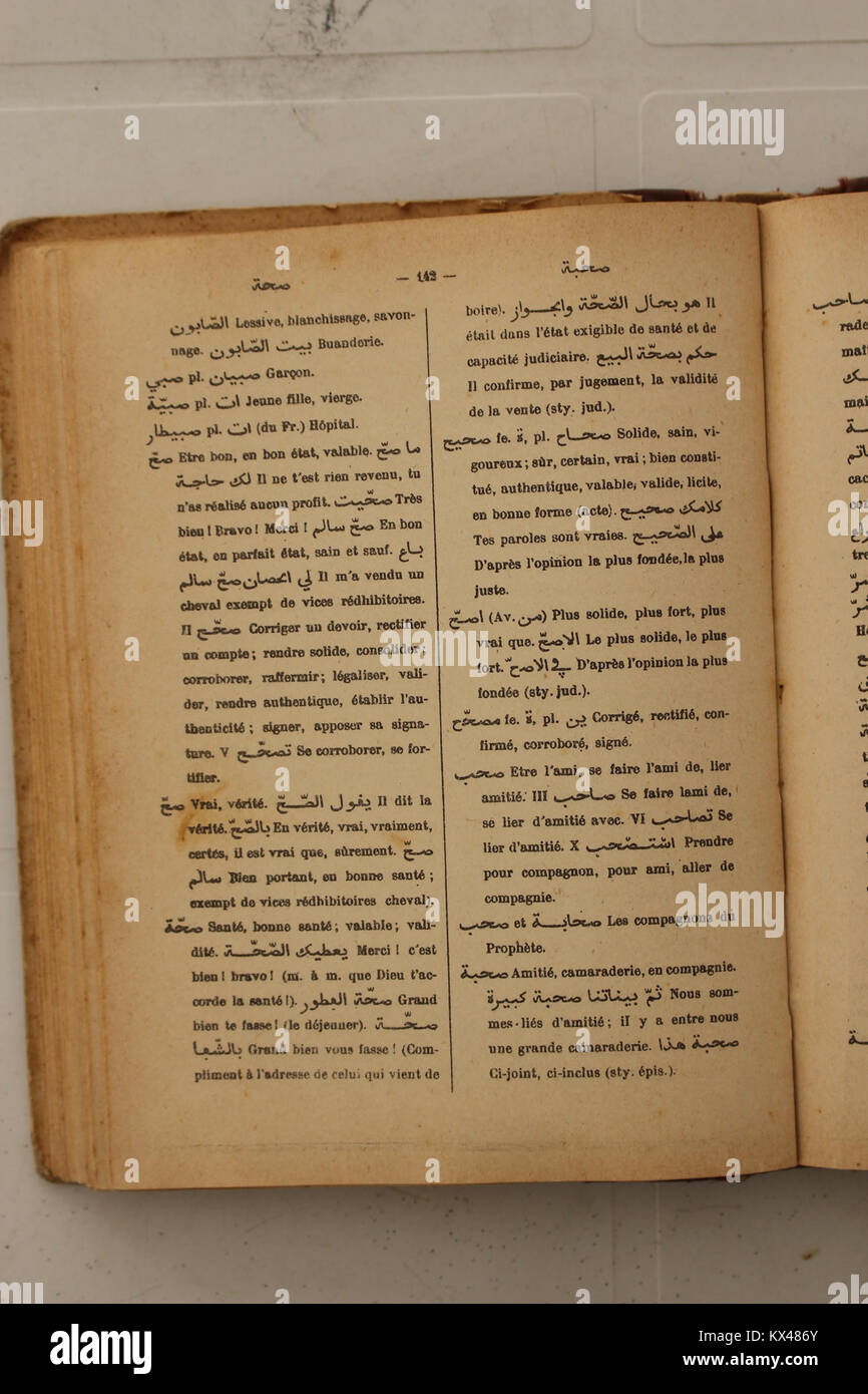Wörterbuch Arabe-Fran çais par Alfred Nicolas (1938) p142 Stockfoto