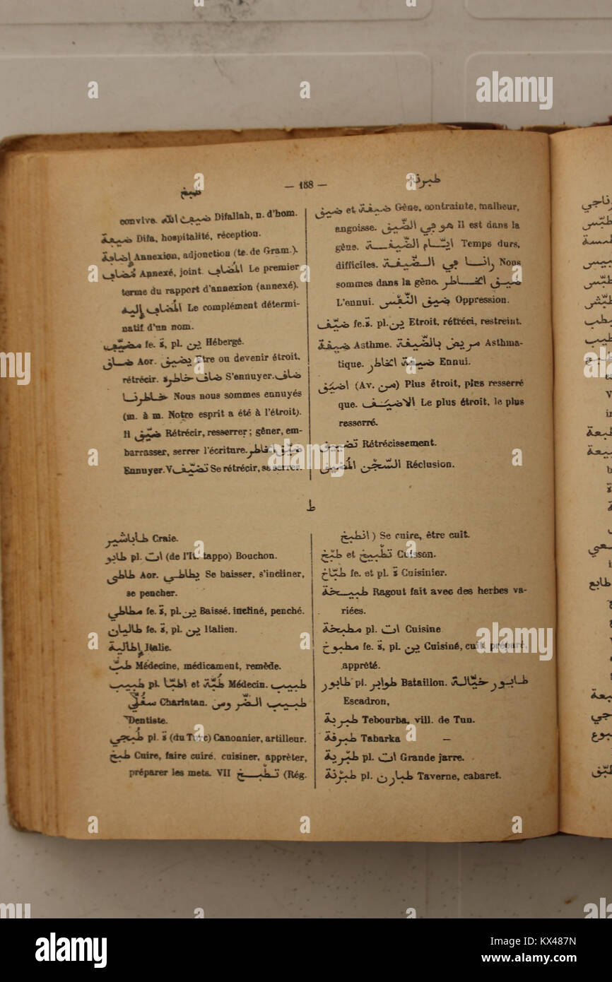 Wörterbuch Arabe-Fran çais par Alfred Nicolas (1938) P 158 Stockfoto