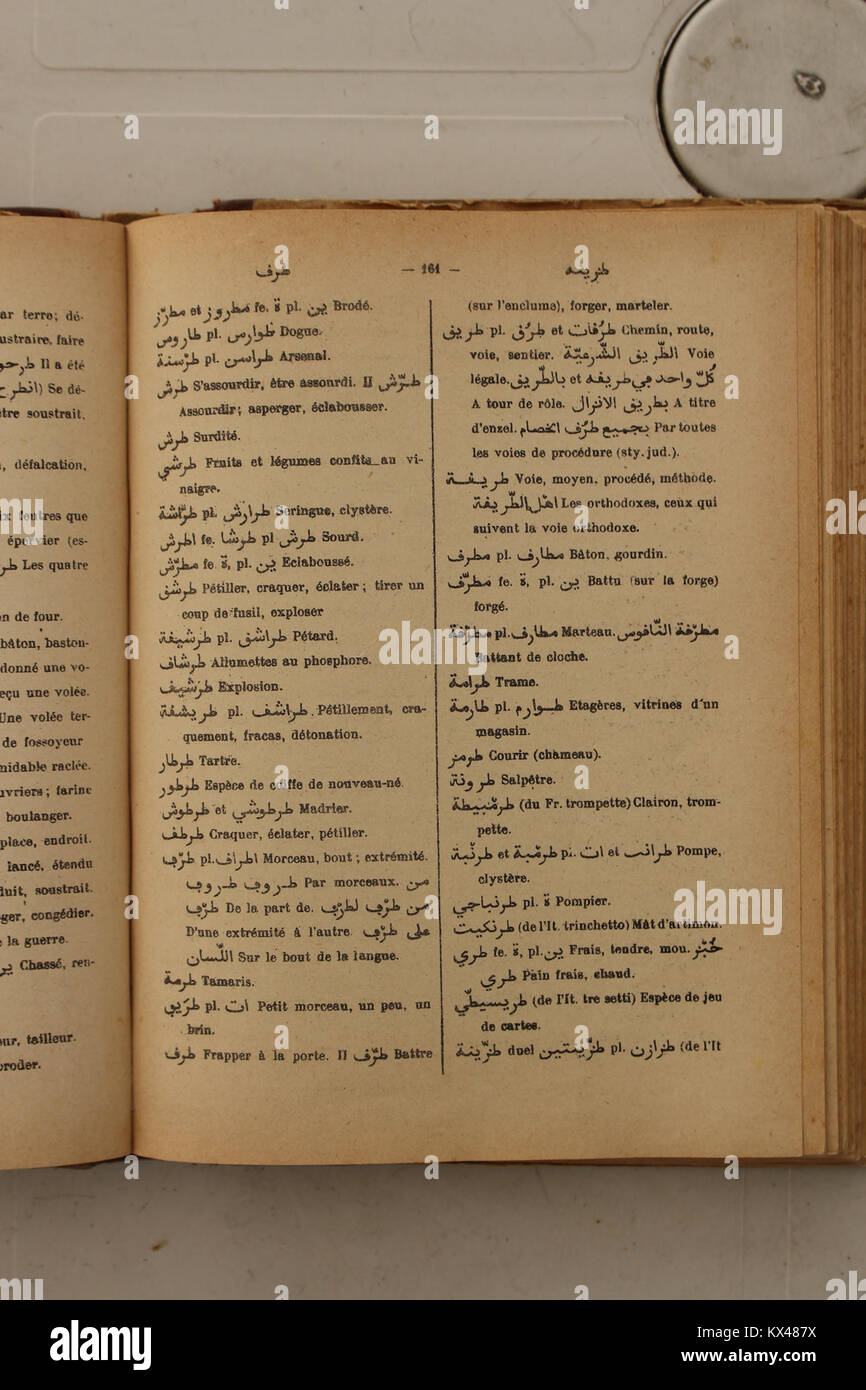 Wörterbuch Arabe-Fran çais par Alfred Nicolas (1938) p161 Stockfoto