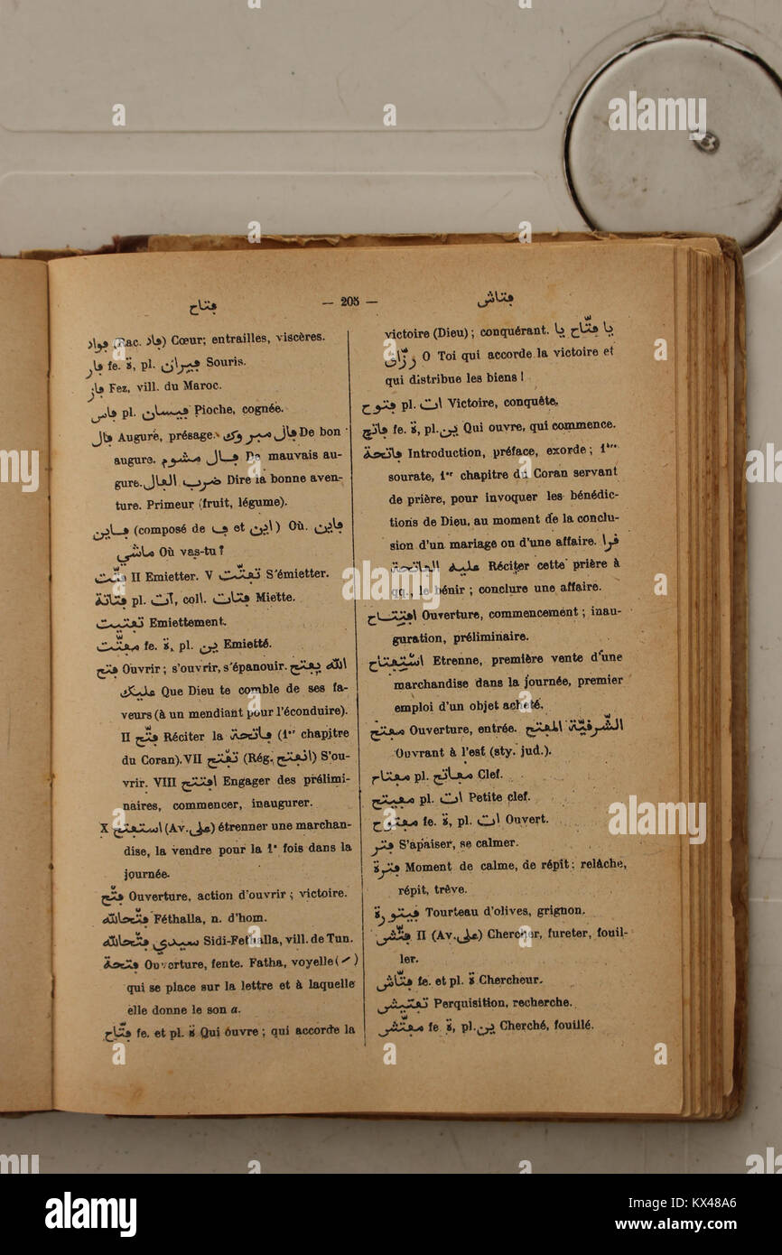 Wörterbuch Arabe-Fran çais par Alfred Nicolas (1938) p205 Stockfoto