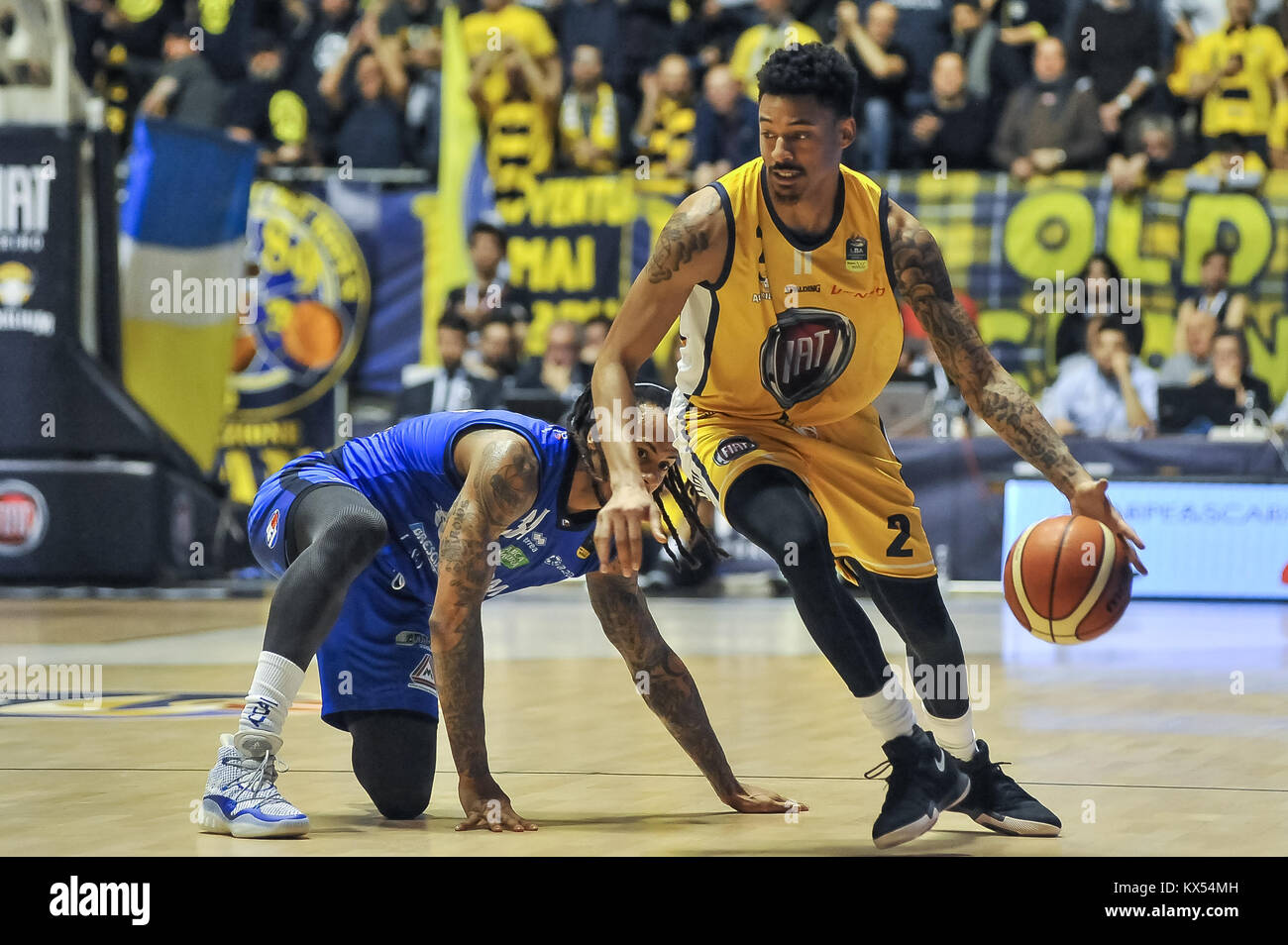 Turin, Italien. 07 Jan, 2018. Diante Garret (Fiat Auxilium Torino) während der CAMPIONATO WARENKORB SERIE A 2017/18 basketball Match zwischen FIAT AUXILIUM TORINO VS GERMANEN BRESCIA an PalaRuffini am 7. Januar 2017 in Turin, Italien. Quelle: FABIO UDINE/Alamy leben Nachrichten Stockfoto