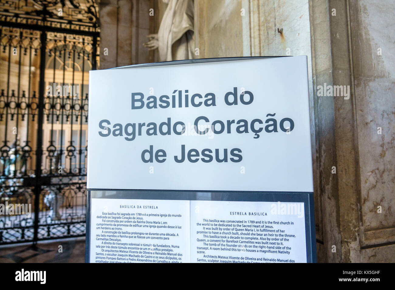 Lissabon Portugal,Lapa,Basilica da Estrela,do Sagrado Coracao de Jesus,Kloster des Heiligsten Herzens Jesu,Katholisch,Kathedrale,Barock,neoklassisch Stockfoto