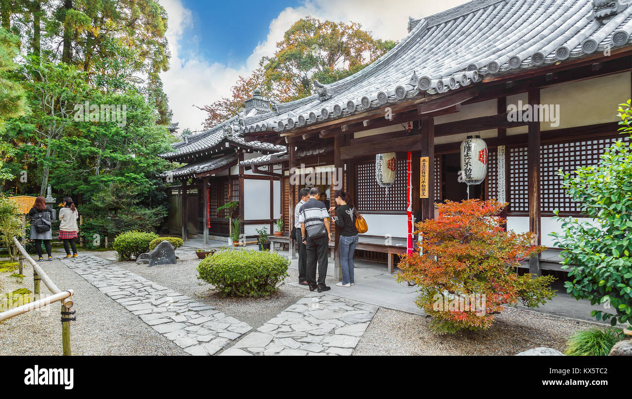 KYOTO, JAPAN - 21.Oktober: Saisho-in Tempel in Kyoto, Japan am 21. Oktober 2014. Ein Sub-Tempel von Byodoin-Tempel, gegründet im Jahre 1654. Der Tempel ist der Stockfoto