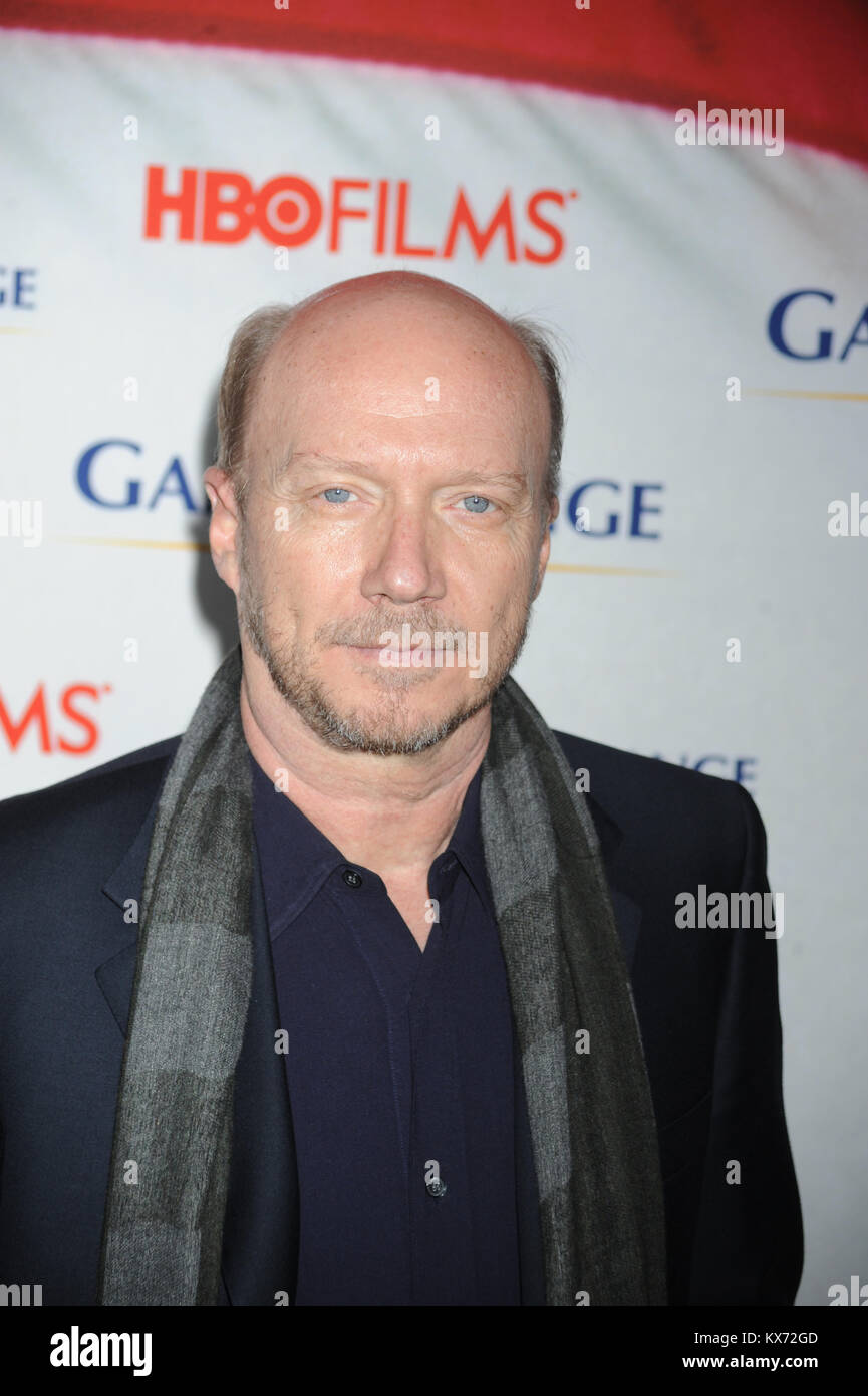 NEW YORK, NY-MÄRZ 07: Paul Haggis besucht die 'Game' Premiere im Ziegfeld Theatre am 7. März 2012 in New York City. Personen: Paul Haggis Stockfoto