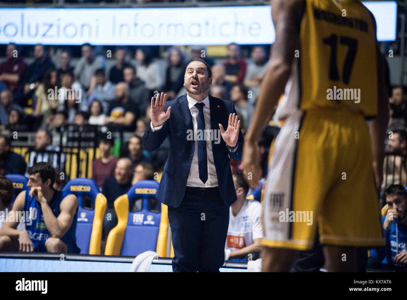 Turin, Italien. 07 Jan, 2018. Andrea Diana während der Serie A Basketball Match Fiat Torino Auxilium vs Warenkorb Brecia Leonessa. Fiat Torino Auxilum gewann 95-86 in Turin, Pala Ruffini, Italien 7. Januar 2017. Credit: Alberto Gandolfo/Alamy leben Nachrichten Stockfoto