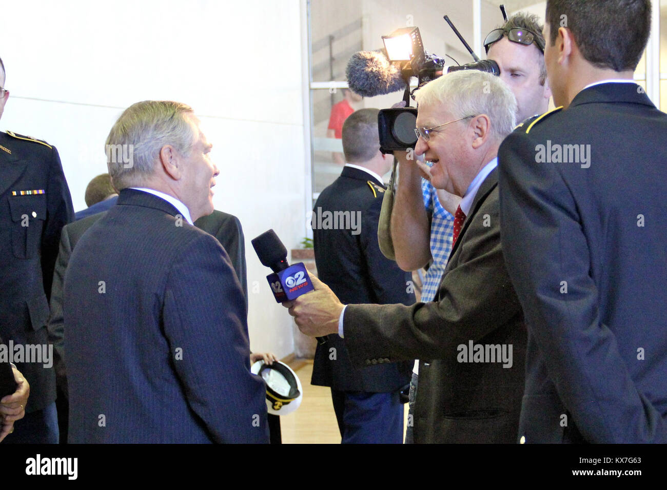 Die Universität von Utah bewirtet seine jährliche Veterans Day tribute Nov. 11, 2013. Veranstaltungen inklusive einem Panel über Frauen in bekämpfen; eine Preisverleihung für die Student Veteran des Jahres; Anerkennung für 11 Veteranen aus dem Zweiten Weltkrieg, Korea, und Vietnam; und ein Mittagessen diese Veteranen zu ehren und zu danken, Anhänger der Arbeitgeber Unterstützung des Schutzes und der Reserve. Stockfoto