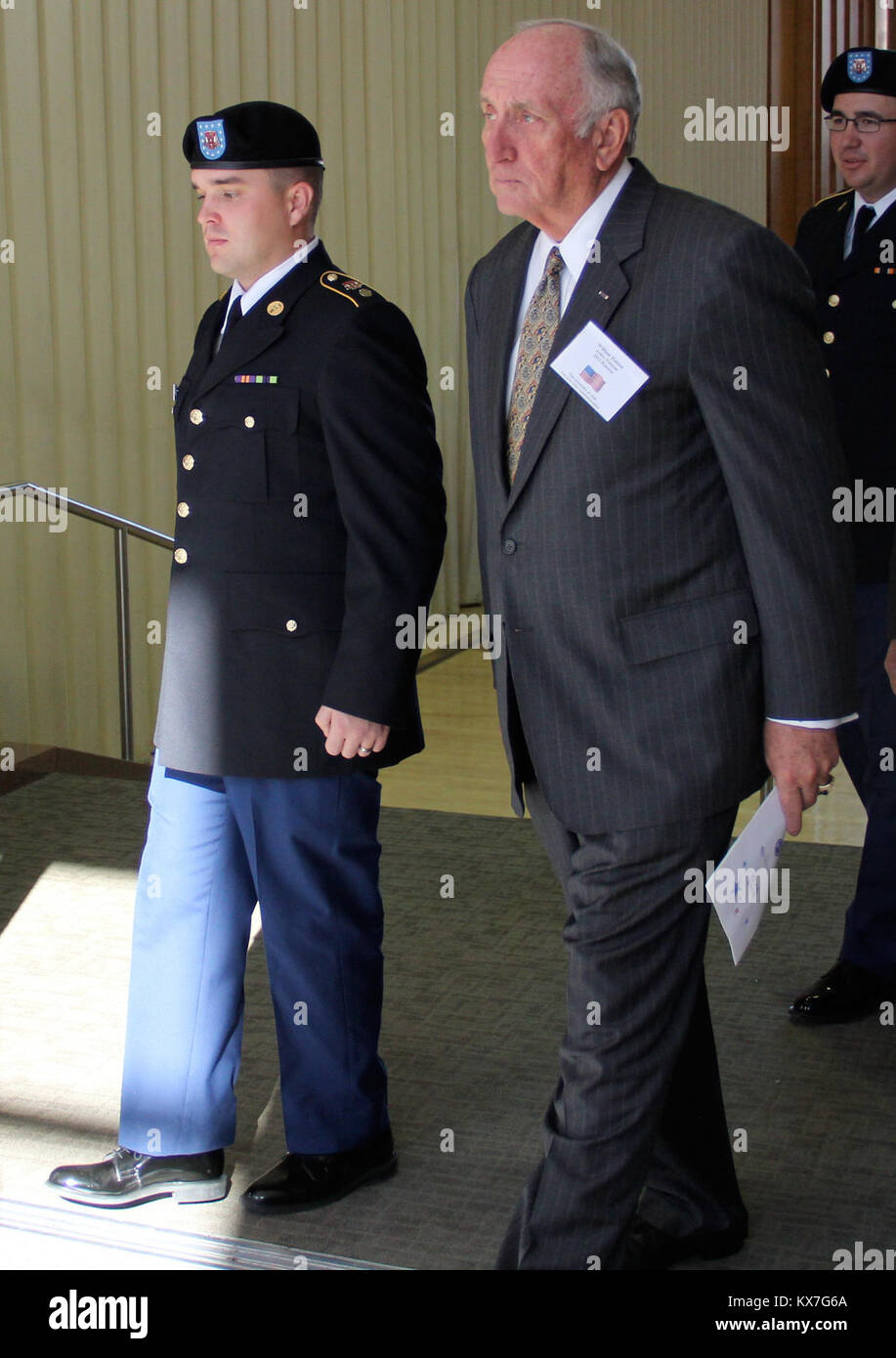 Die Universität von Utah bewirtet seine jährliche Veterans Day tribute Nov. 11, 2013. Veranstaltungen inklusive einem Panel über Frauen in bekämpfen; eine Preisverleihung für die Student Veteran des Jahres; Anerkennung für 11 Veteranen aus dem Zweiten Weltkrieg, Korea, und Vietnam; und ein Mittagessen diese Veteranen zu ehren und zu danken, Anhänger der Arbeitgeber Unterstützung des Schutzes und der Reserve. Stockfoto