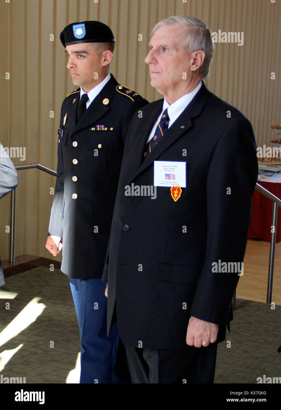 Die Universität von Utah bewirtet seine jährliche Veterans Day tribute Nov. 11, 2013. Veranstaltungen inklusive einem Panel über Frauen in bekämpfen; eine Preisverleihung für die Student Veteran des Jahres; Anerkennung für 11 Veteranen aus dem Zweiten Weltkrieg, Korea, und Vietnam; und ein Mittagessen diese Veteranen zu ehren und zu danken, Anhänger der Arbeitgeber Unterstützung des Schutzes und der Reserve. Stockfoto
