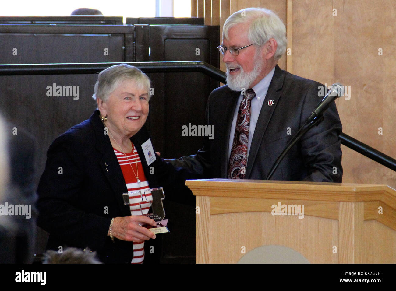 Die Universität von Utah bewirtet seine jährliche Veterans Day tribute Nov. 11, 2013. Veranstaltungen inklusive einem Panel über Frauen in bekämpfen; eine Preisverleihung für die Student Veteran des Jahres; Anerkennung für 11 Veteranen aus dem Zweiten Weltkrieg, Korea, und Vietnam; und ein Mittagessen diese Veteranen zu ehren und zu danken, Anhänger der Arbeitgeber Unterstützung des Schutzes und der Reserve. Stockfoto