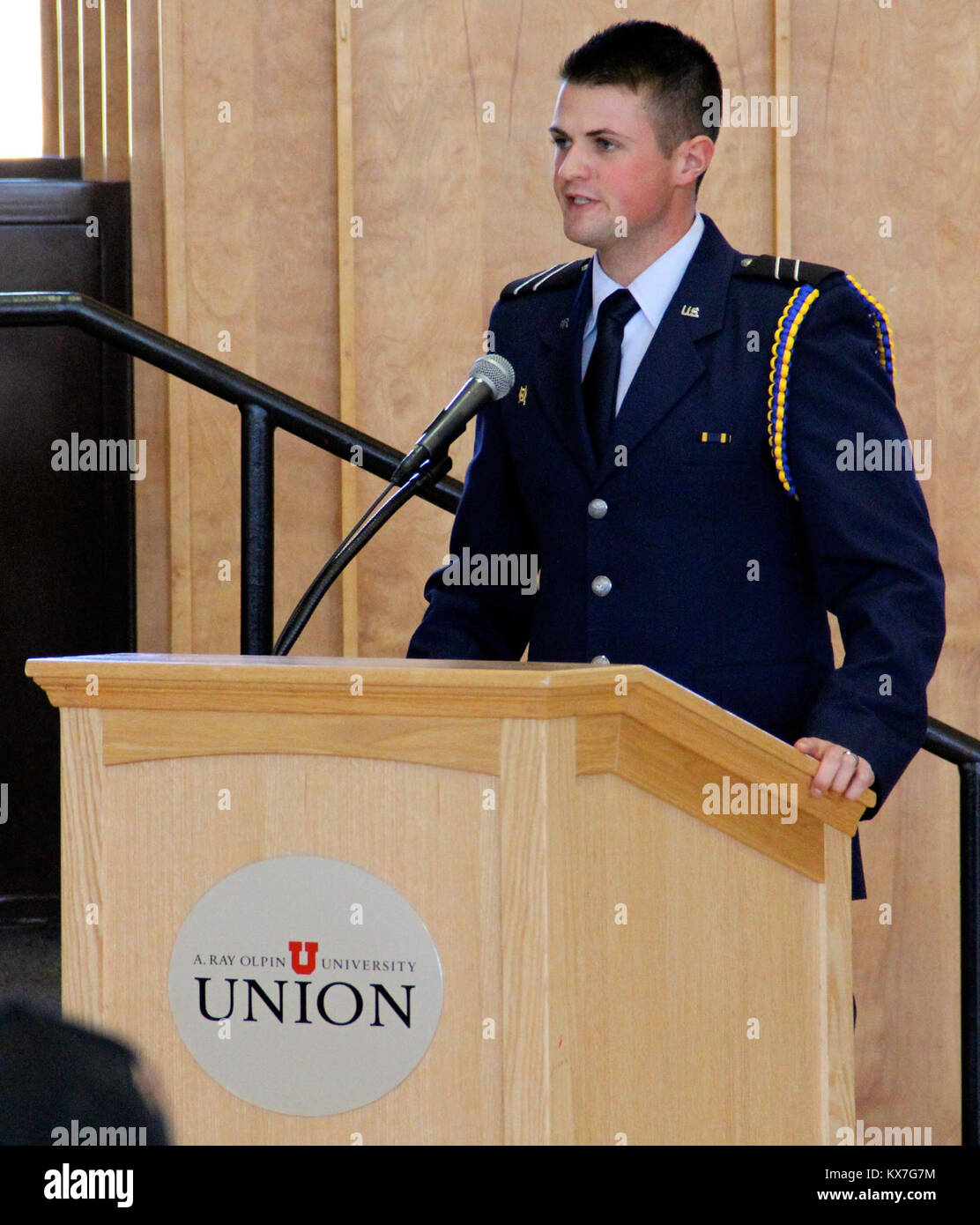 Die Universität von Utah bewirtet seine jährliche Veterans Day tribute Nov. 11, 2013. Veranstaltungen inklusive einem Panel über Frauen in bekämpfen; eine Preisverleihung für die Student Veteran des Jahres; Anerkennung für 11 Veteranen aus dem Zweiten Weltkrieg, Korea, und Vietnam; und ein Mittagessen diese Veteranen zu ehren und zu danken, Anhänger der Arbeitgeber Unterstützung des Schutzes und der Reserve. Stockfoto