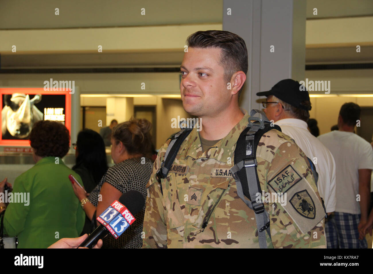 1-171 Luftfahrt zurück nach Salt Lake International Airport aus seiner 10 Monate Einsatz in Afghanistan am 7. September, wo es MEDEVAC Unterstützung für das Theater. Stockfoto