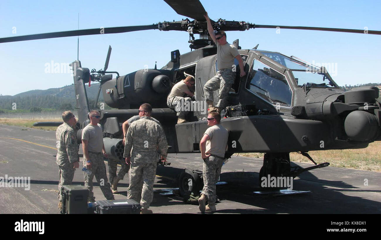 1-211 th ARB beteiligt sich an der Operation Thunder Hammer, eine Abteilung Ausbildung Veranstaltung mit 40 CAB von Kalifornien Nationalgarde, Juni 2014. Stockfoto