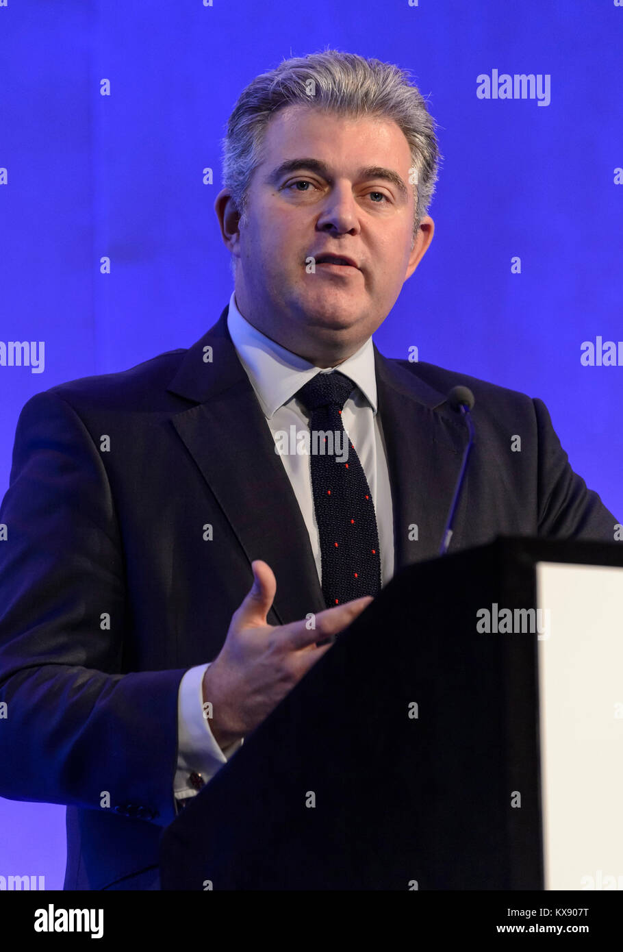 MP Brandon Lewis in einer Rede auf einer Konferenz 2016 in London. Er war Vorsitzender der Konservativen Partei & Minister ohne Geschäftsbereich im Jahr 2018 ernannt. Stockfoto