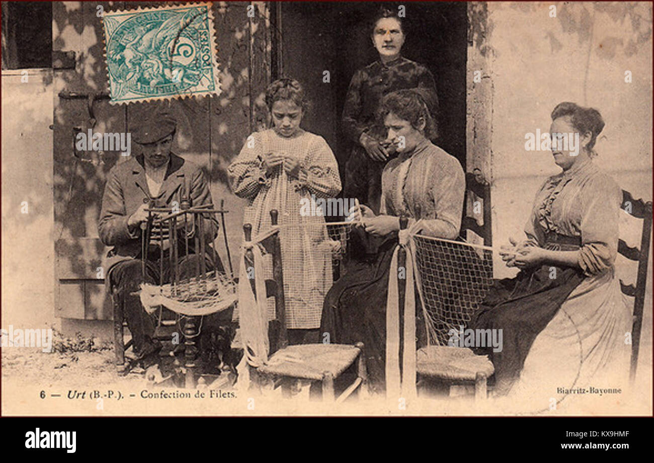 64 Confectionneuses de Filets pour la pêche au Saumon dans l'Adour Stockfoto