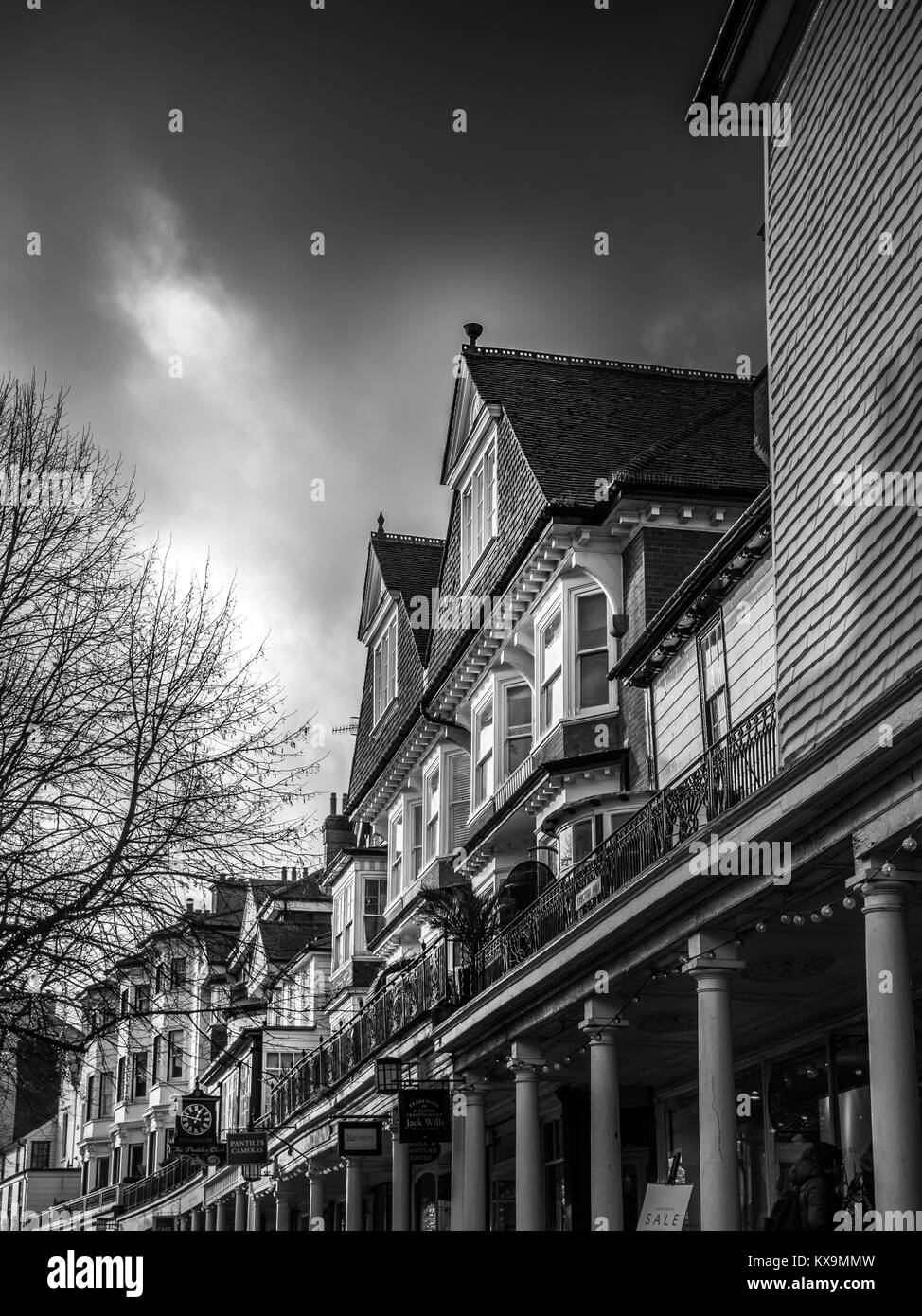 TUNBRIDGE WELLS, Kent/UK - Januar 5: Blick auf den Dachpfannen in Royal Tunbridge Wells am 5. Januar 2018 Stockfoto