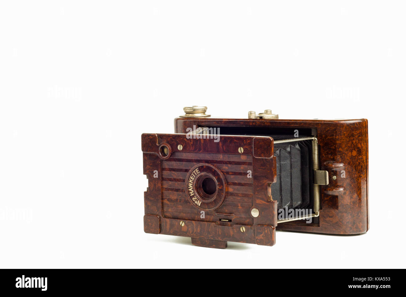 Badajoz, Spanien, Sonntag. Am 8. Januar 2018. N2 Hawkette Alten vintage Kamera auf weißem Hintergrund Stockfoto