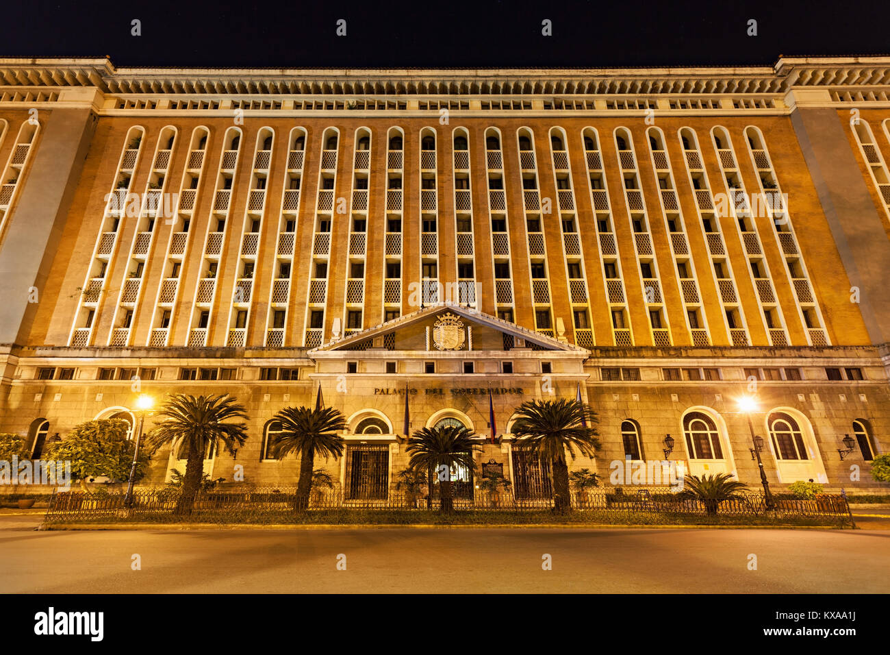 MANILA, Philippinen - MÄRZ 16: Palacio del Gobernador in Intramuros am März 16, 2013, Manila, Philippinen. Intramuros ist einer der beliebtesten Stockfoto