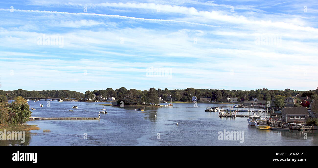 Natürliche riverside Landschaft mit einem kleinen Hafen in der Nähe von Portland, Maine Stockfoto