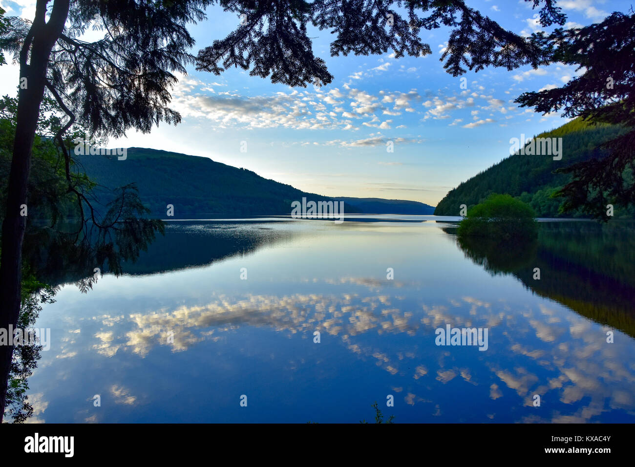 Wolken am Lake Vyrnwy, Powys, Wales, Vereinigtes Königreich, Stockfoto