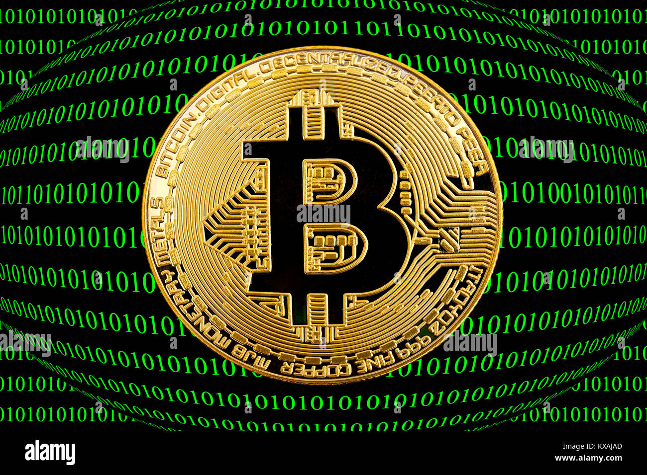Symbol Bild digitale Währung, Gold virtuelle Münze Bitcoin in binären Code Stockfoto