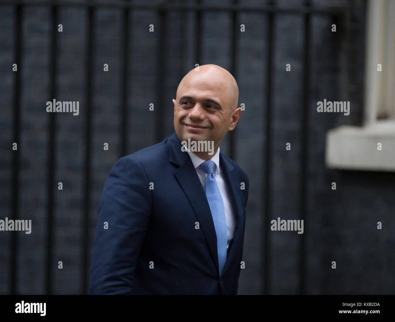 Downing Street, London, UK. 9 Jan, 2018. Minister der Regierung Alte und Neue in Downing Street für die wöchentliche Kabinettssitzung am Tag nach der Kabinettsumbildung. Sajid Javid, Staatssekretär für Wohnungswesen, Gemeinschaften und lokale Regierung, verlassen. Credit: Malcolm Park/Alamy Leben Nachrichten. Stockfoto