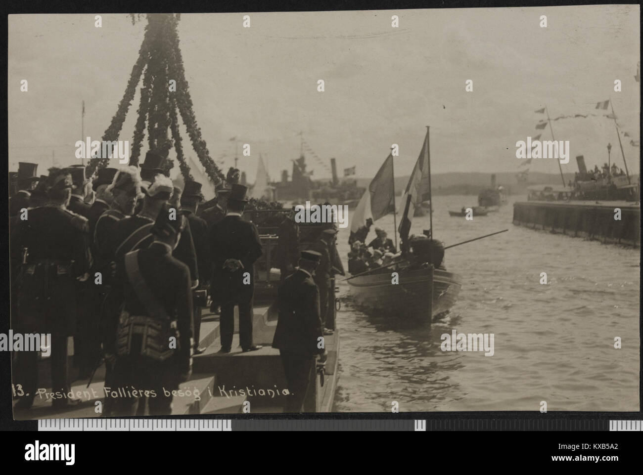 Dieses Foto zeigt den Besuch des französischen Präsidenten Clément Armand Fallières in Kristiania (heute Oslo) im Jahr 1913. Das Bild zeigt Präsident Fallières mit König Haakon VII. Von Norwegen während des Besuchs. Stockfoto