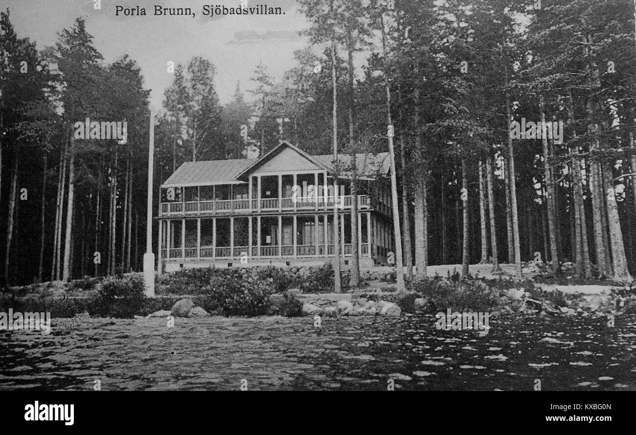 Porla Brunn, ein historischer Kurort in Schweden, ist bekannt für seine Mineralquellen und die lange Tradition therapeutischer Behandlungen, die Schwedens Kurkultur und das Kulturerbe des Gesundheitstourismus repräsentieren. Stockfoto