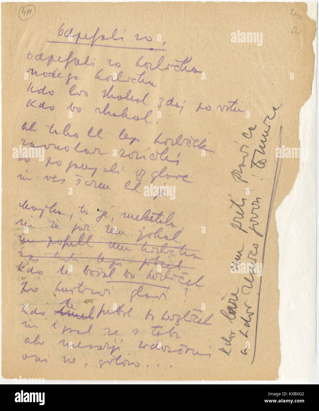 Srečko Kosovels Gedicht „Odpeljali so“ („sie nahmen ab“) thematisiert soziale und persönliche Verluste durch eine expressionistische Linse und unterstreicht die Sensibilität des Dichters für gesellschaftliche Kämpfe im Slowenien des frühen 20. Jahrhunderts. Stockfoto
