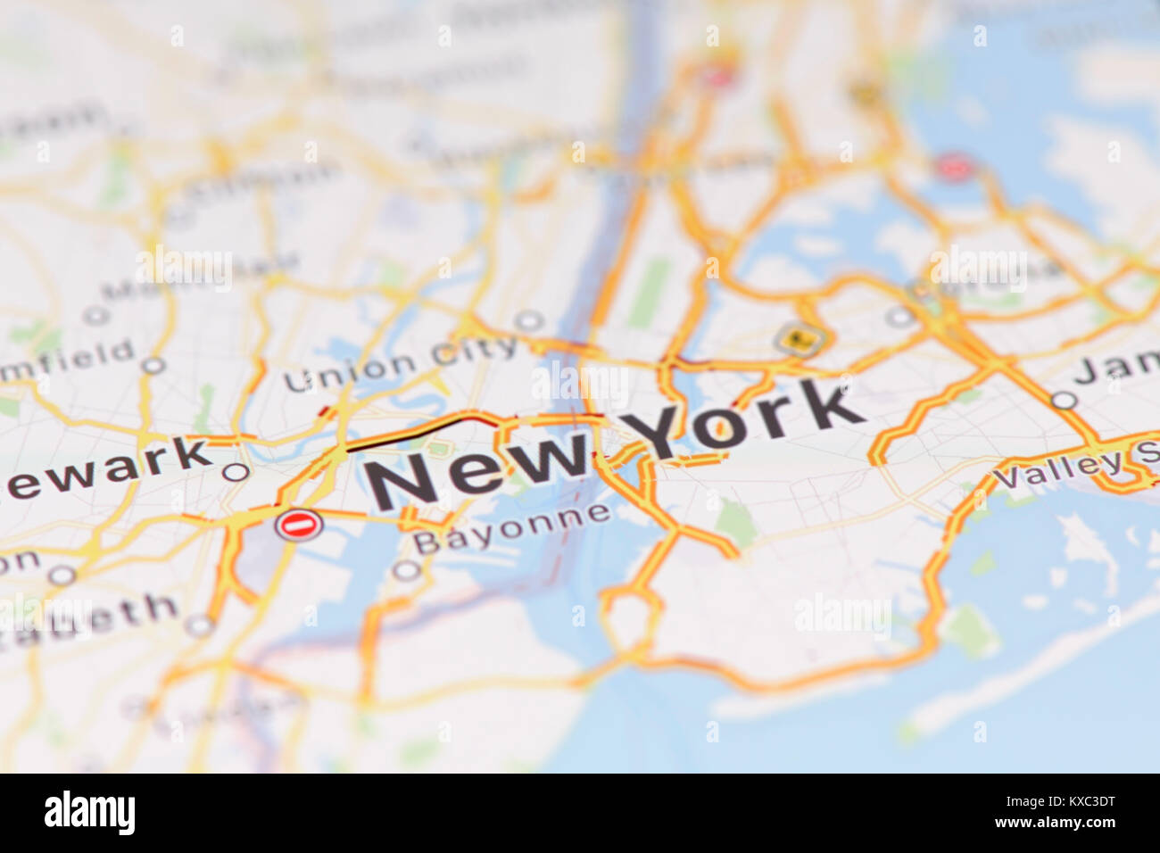 Nahaufnahme von New York City Karte auf dem Bildschirm von einem GPS-Gerät, Apple iPhone App "Karten" Stockfoto