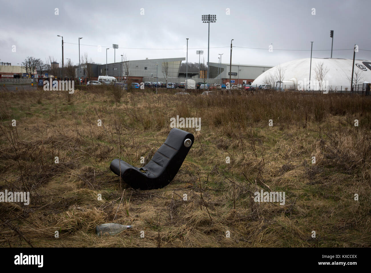 Ödland neben dem Paisley 2021 Stadion, dargestellt vor der schottischen Meisterschaft Seite St Mirren Welsh champions Die neuen Heiligen im Halbfinale des Scottish Challenge Cup für den rechten Dundee United im Finale zu genügen hat. Der Wettbewerb war für die Saison 2016-17 erweitert vier Vereine aus Wales und Nordirland sowie schottischen Premier unter 20 Mannschaften zu gehören. Trotz trailing zur Halbzeit, St Mirren gewann das Match 4-1 durch eine Masse von 2044 beobachtet, einschließlich 75 entfernt. Stockfoto