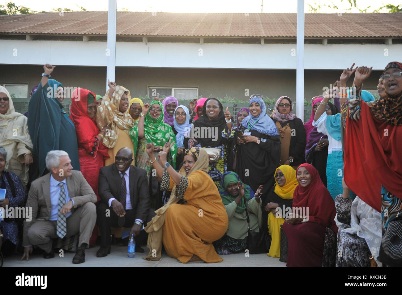 Ein Foto aus dem Jahr 2016, das somalische Frauen zeigt, Teil einer dokumentierten Serie, die sich mit der Repräsentation von Gemeinschaften und kultureller Identität befasst. Stockfoto