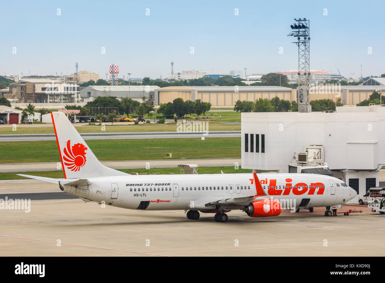 BANGKOK, THAILAND - 19. Oktober: Thai Lion Air in Bangkok, Thailand am 19. Oktober 2014. Thai low-cost Fluggesellschaft, die mit thailändischen Partner Als assoc Stockfoto
