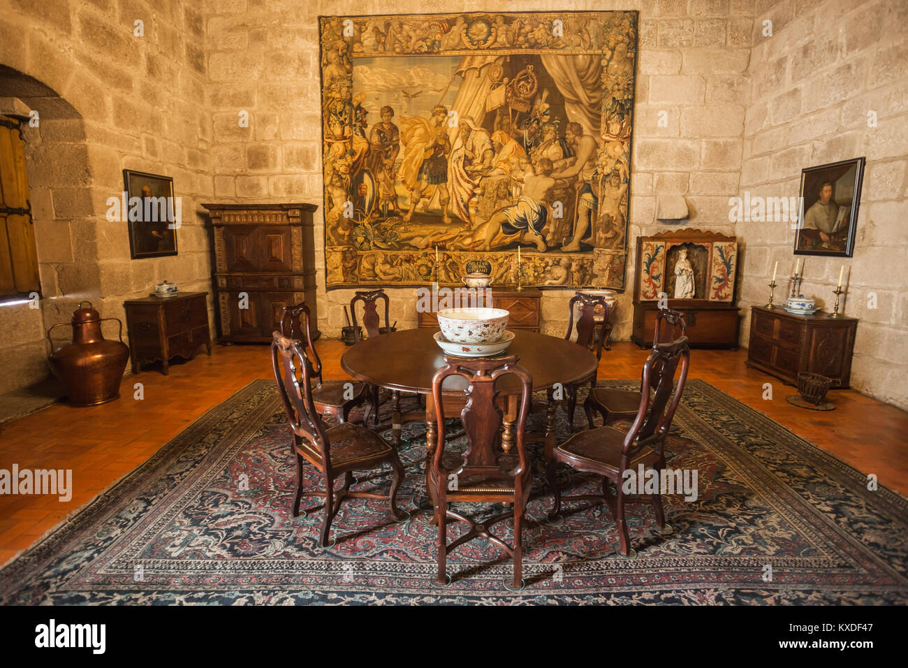 GUIMARAES, PORTUGAL - 11. Juli: Im Palast der Duques von Braganza am 11. Juli 2014 in Guimaraes, Portugal Stockfoto