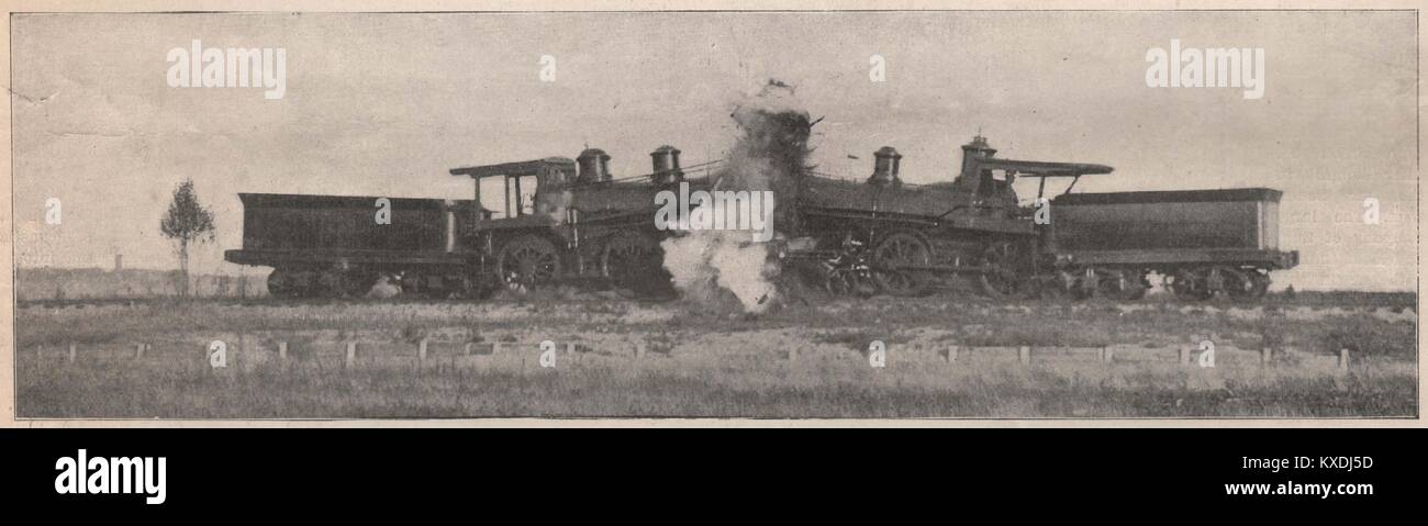 Snapshot einer Lokomotive Duell. Den rechten Motor hatte eine größere Dynamik als die anderen und hob seinen Rivalen aus der Spur Stockfoto