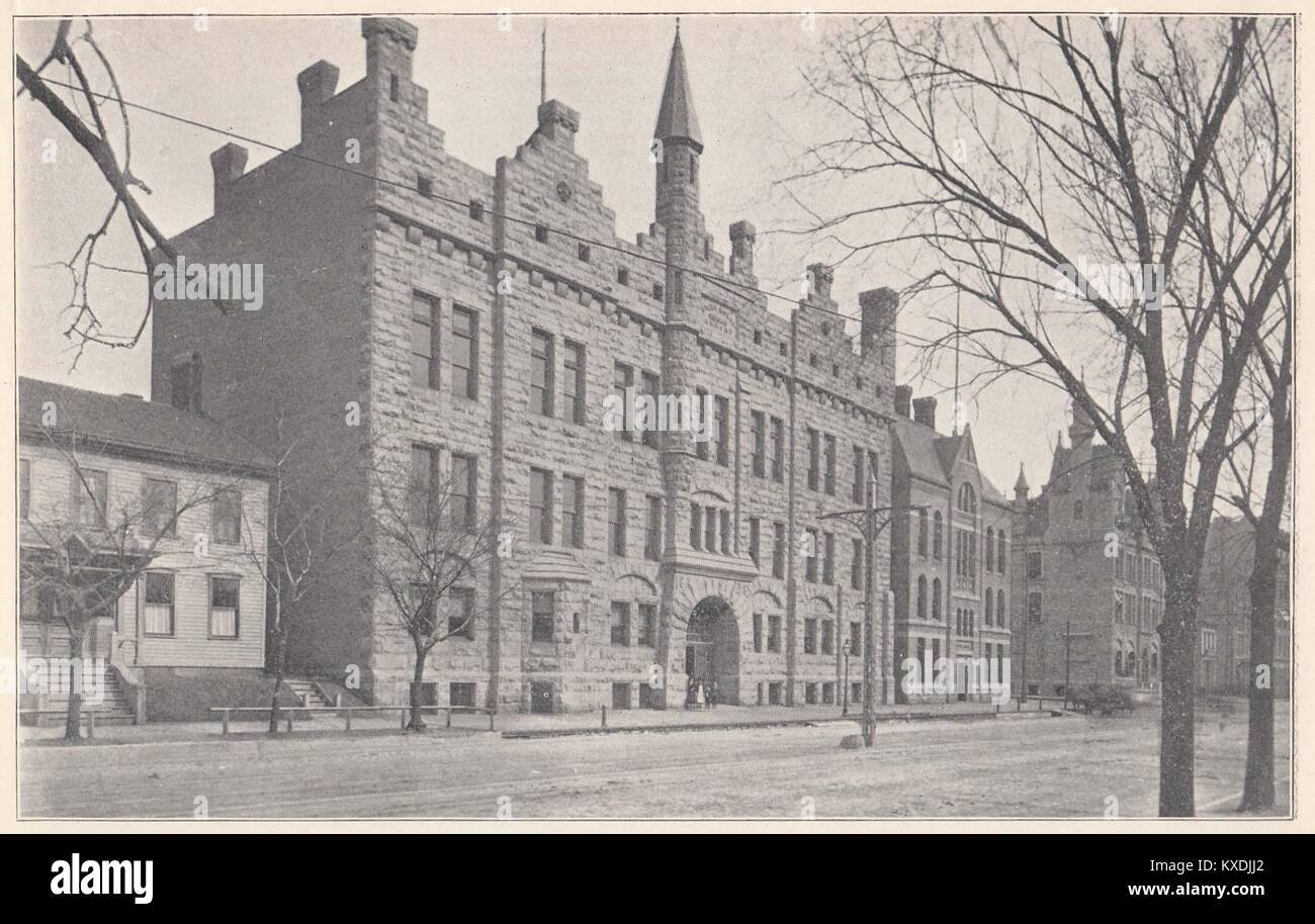 Nr. 1. Light Horse Squadron Armory, Milwaukee, Wis., Nr. 2. Central Police Station, Milwaukee, Wis., Nr. 3. Milwaukee County Ja… Stockfoto