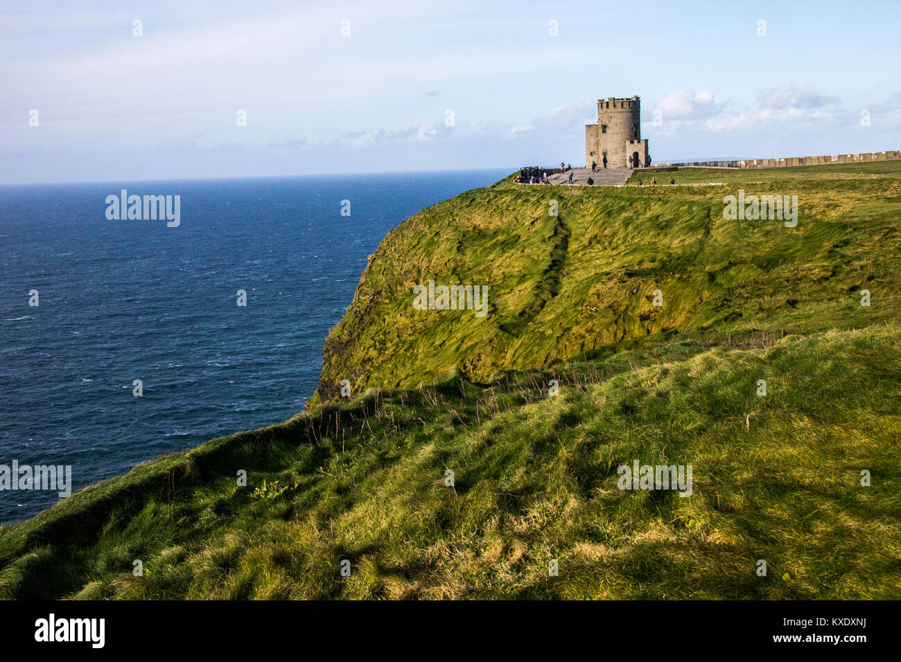 O'Brien's Tower, Cliffs of Moher, County Clare, Irland Stockfoto