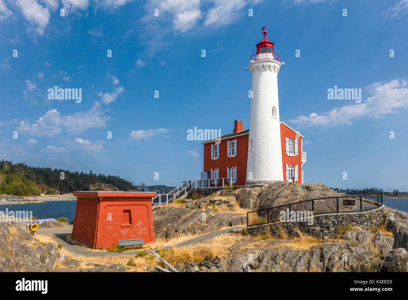 Fisgard Leuchtturm National Historic Site, auf Fisgard Insel an der Mündung des Hafen in Colwood Esquimalt, British Columbia, Kanada. Stockfoto