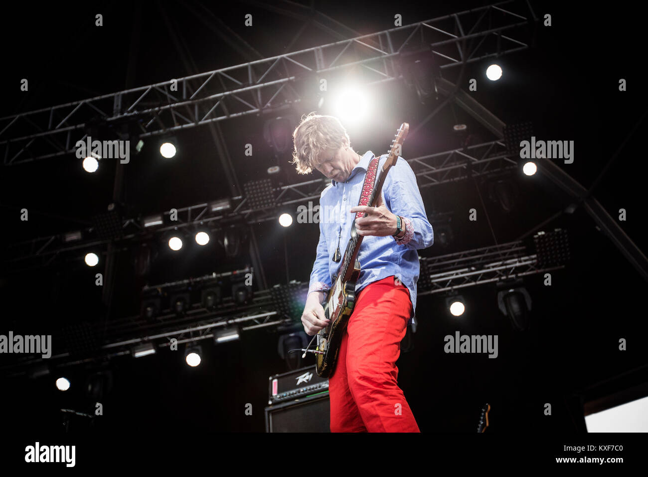 Der amerikanische Sänger, Songwriter und Musiker Thurston Moore ist am besten als Sänger und Gitarrist der Rockband Sonic Youth bekannt. Hier Thurston Moore führt ein Live Konzert mit den Thurston Moore Band auf der spanischen Musik Festival Primavera Sound 2015 in Barcelona. Spanien, 28/05 2015. Stockfoto