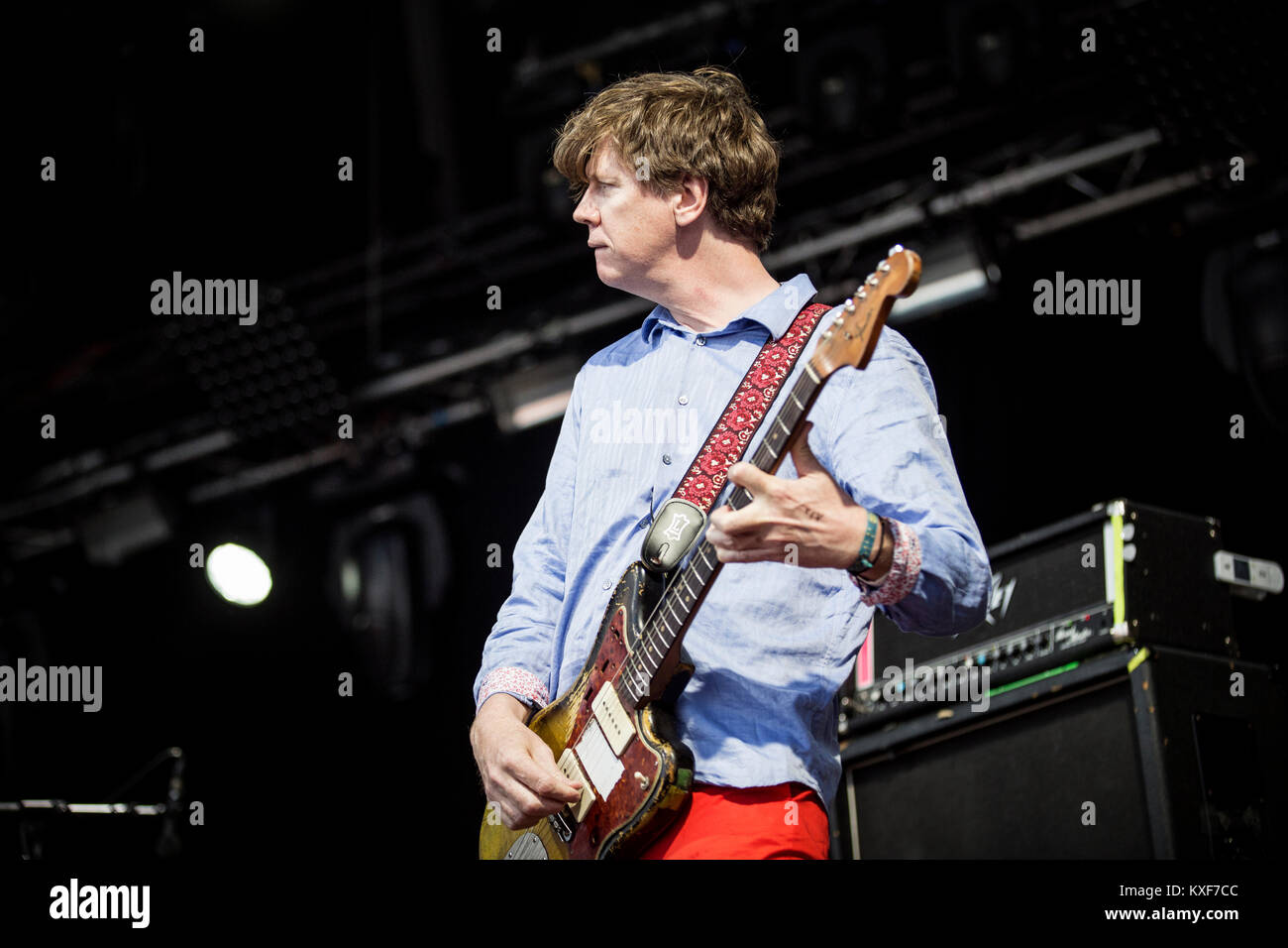 Der amerikanische Sänger, Songwriter und Musiker Thurston Moore ist am besten als Sänger und Gitarrist der Rockband Sonic Youth bekannt. Hier Thurston Moore führt ein Live Konzert mit den Thurston Moore Band auf der spanischen Musik Festival Primavera Sound 2015 in Barcelona. Spanien, 28/05 2015. Stockfoto