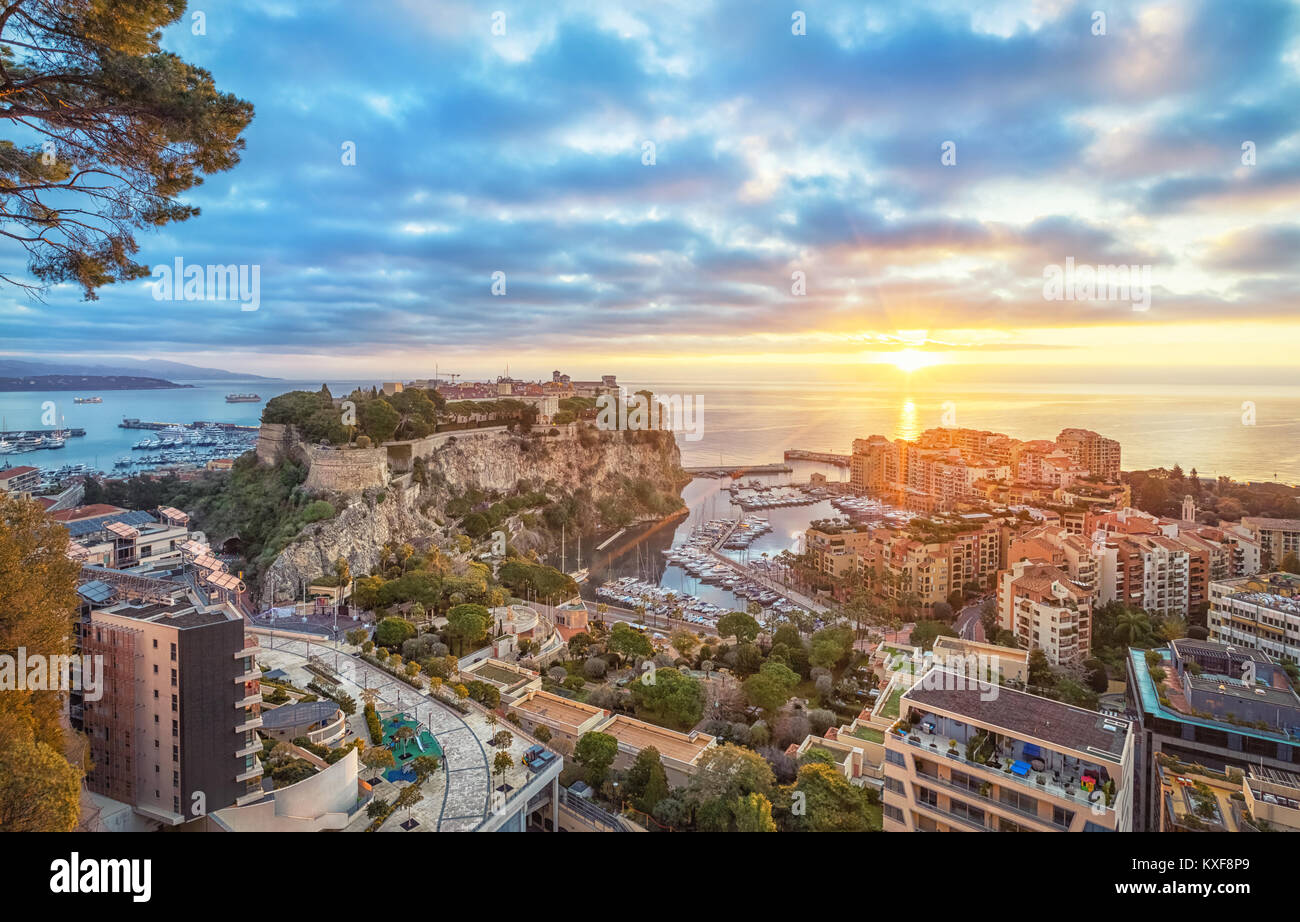 Felsen Von Monaco Stockfotos Und Bilder Kaufen Alamy