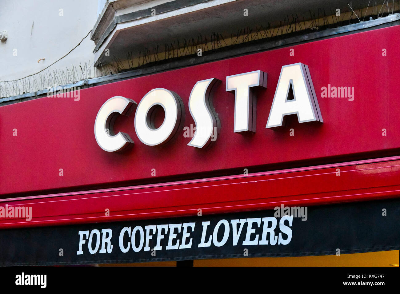 Dorchester, Dorset, Großbritannien. 9. Januar 2018. Costa Coffee shopfront Zeichen in Dorchester, Dorset. Foto: Graham Jagd-/Alamy Leben Nachrichten. Stockfoto