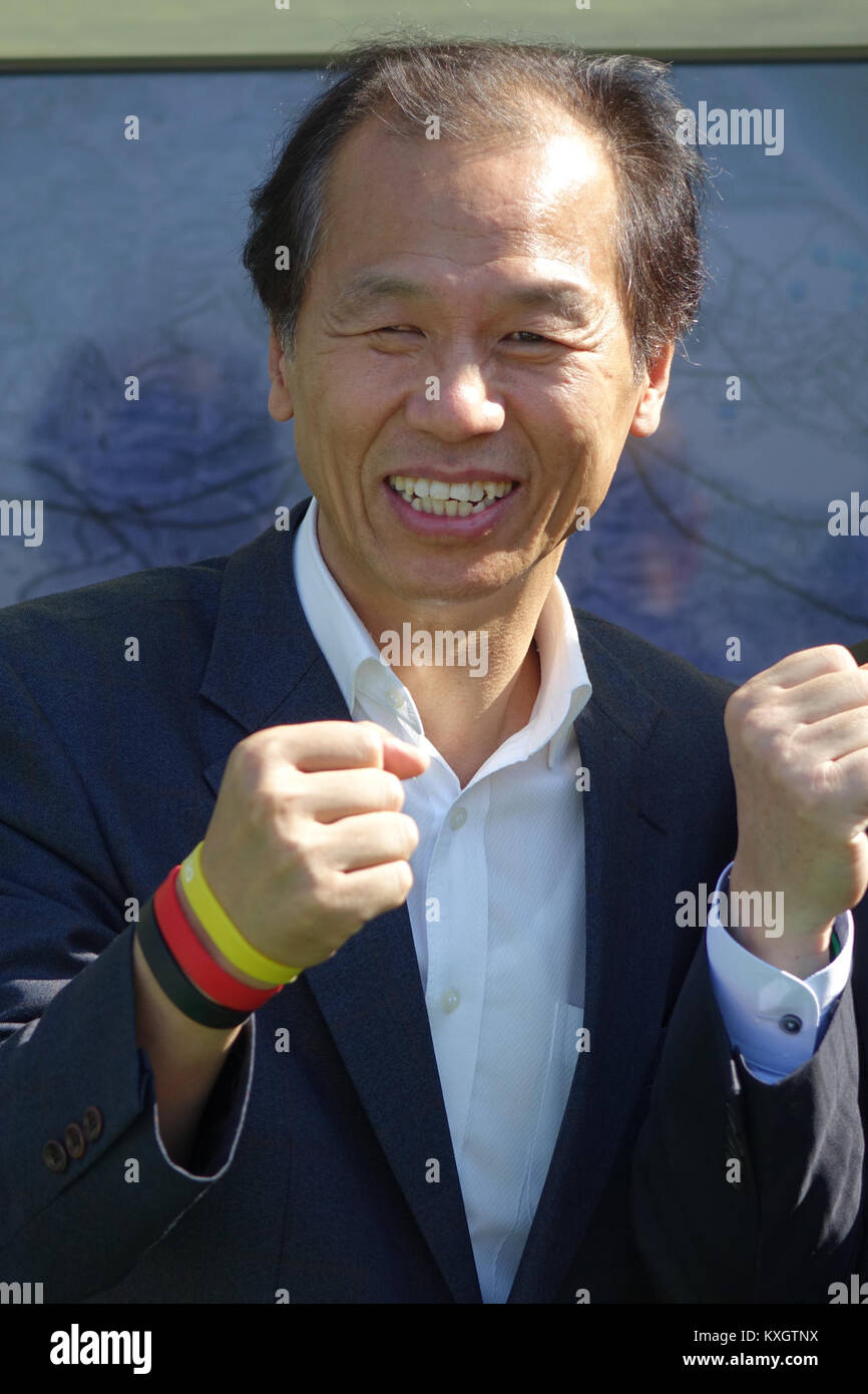 Ein Foto vom 7. Mai 2016 von Choi Moon-Soon (최문순), Gouverneur von Gangwon-Do, Korea, wahrscheinlich bei einer öffentlichen Veranstaltung oder einem offiziellen Engagement. Stockfoto